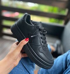 Чорні жіночі кросівки натуральна шкіра 