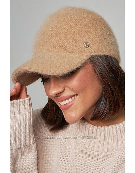 Бейсболка женская теплая светлый кэмел Betsy