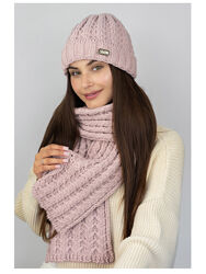 Шапка женская на флисе с шарфом комплект Нордик светлая пудра