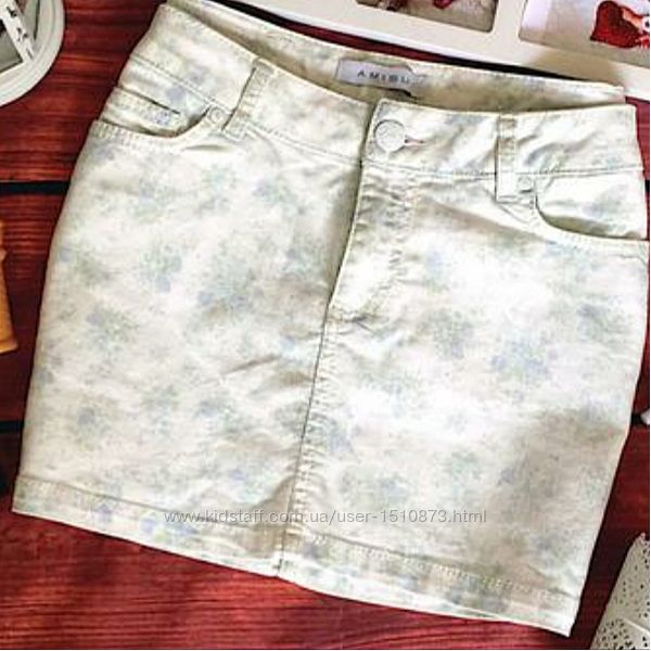Коротенькая джинсовая юбка в цветочки AMISU размер XS-S Франция 