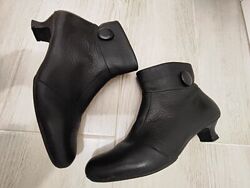 Кожаные ботинки челси женские полуботинки на низком ходу от Clarks