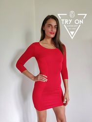 Ефектна червона сукня-міні