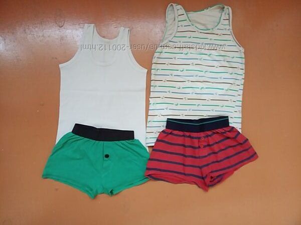 Труси і майки одним лотом.