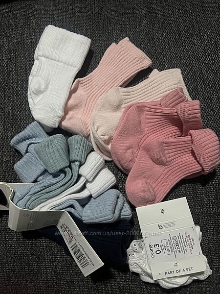 Носки, пинетки, царапки, шапки на новорожденных 0-3-6