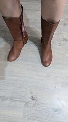 Шкіряні чоботи Wonders 42