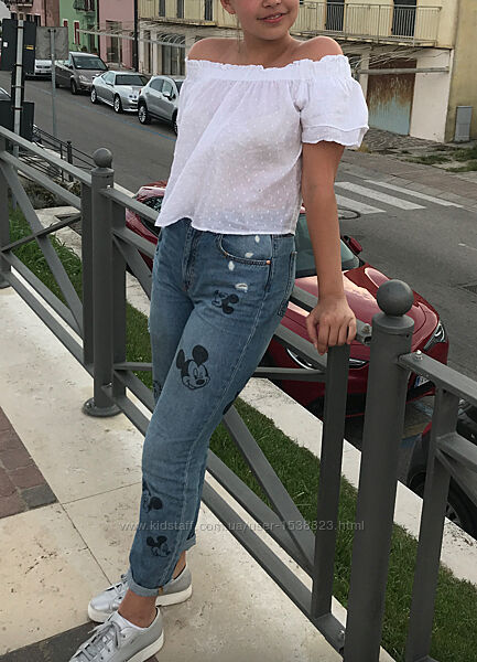 Білосніжна блуза