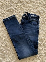 Чоловічі джинси сліми