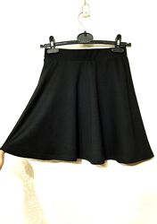 Брендова спідниця чорна жіноча міні розширена трикотажна на резинці в поясі