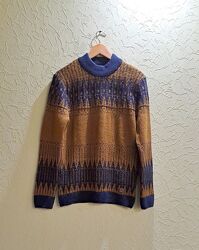 Гарний светр з вовною 44-46