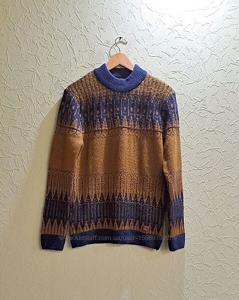 Гарний светр з вовною 44-46
