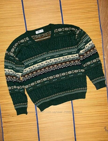 Гарний светр 46-48 р.
