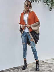 Стильний вязаний кардиган оверсайз.