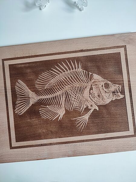 картина дерево бук / рыбак рыба скелет рыбалка / handmade  - 21x28см