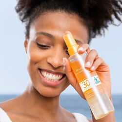 Bioderma Photoderm BRONZ SPF30 сонцезахисний спрей з посиленням засмаги