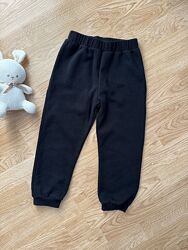 Спортивні штани на флісі, на 3-4 роки. 