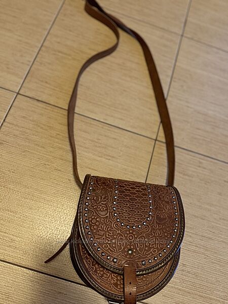 Шкіряна сумка крос- боді ручної роботи