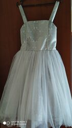 Нарядне плаття для дівчинки на святкову подію