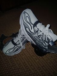 Новые Кроссовки, кросы унисекс 41/41,5