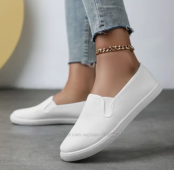 Новые Мокасины, кеды, кроссовки 41 размер