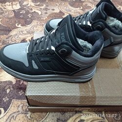 Зимові кросівки 