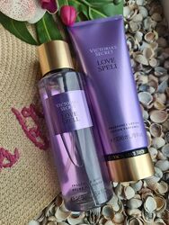 Набір косметики love spell victorias secret