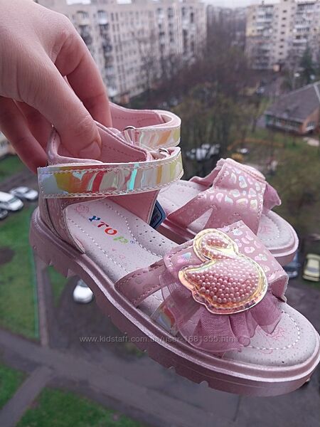 Босоніжки для дівчинки 
