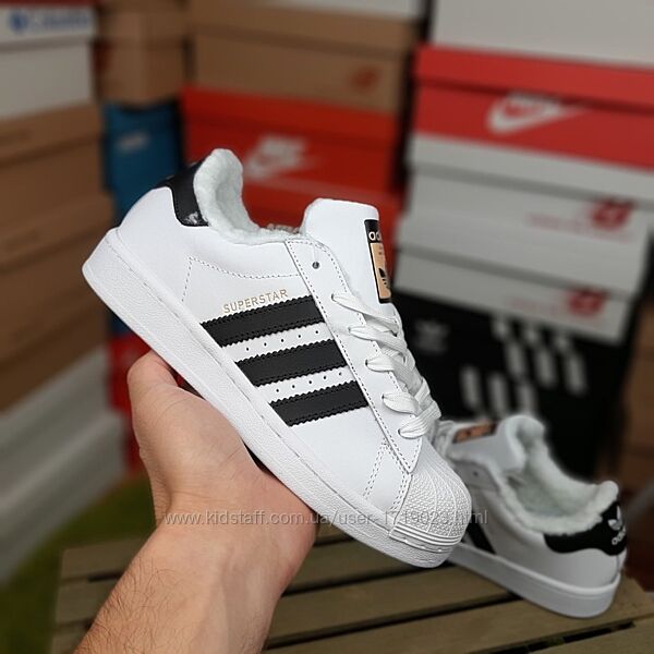 Adidas Superstar білі з чорним кросівки жіночі адідас з хутром кроссовки