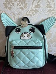 Маленький рюкзак Betsey Johnson.