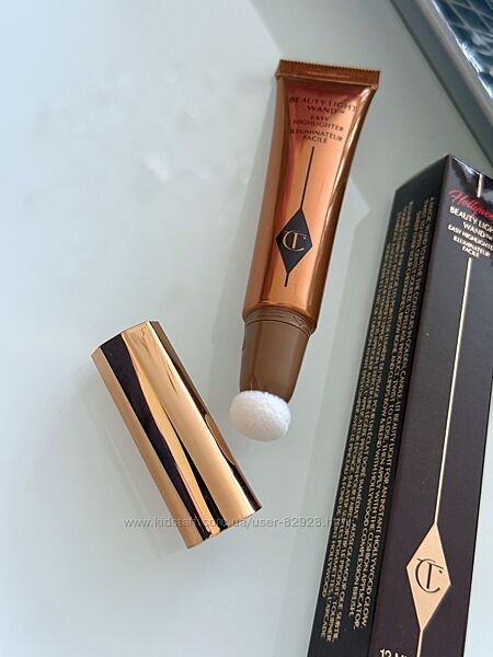 Рідкий хайлайтер Charlotte Tilbury Hollywood Beauty Light Wand. Оригінал