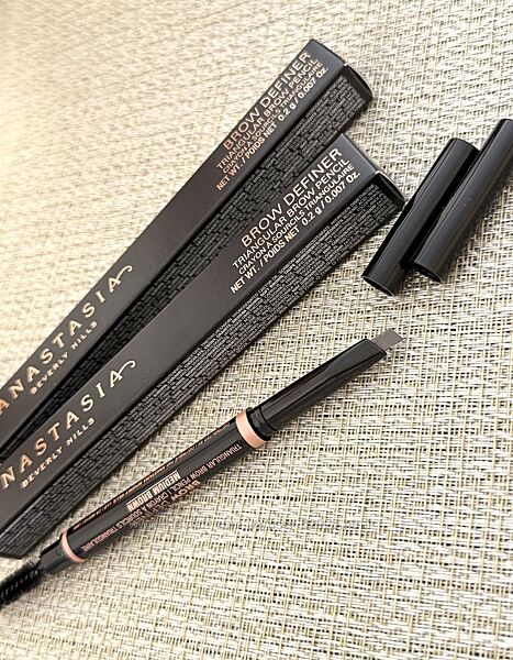 Олівець для брів Anastasia Beverly Hills Brow Definer. Оригінал