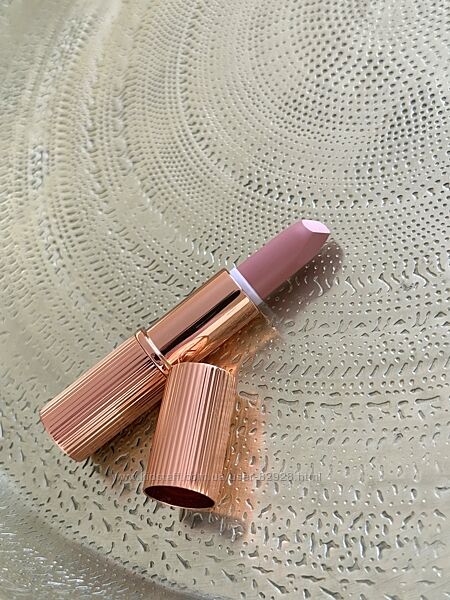 Помада для губ Charlotte Tilbury K. I. S. S. I. N. G Lipstick. Оригінал