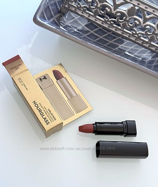 Матова помада Hourglass Unlocked Soft Matte Lipstick. Оригінал