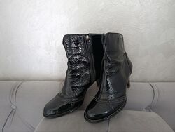 Чобітки демісезонні жіночі розмір 37 clarks