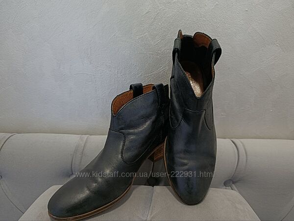 Демісезонні чобітки жіночі розмір 39 esprit