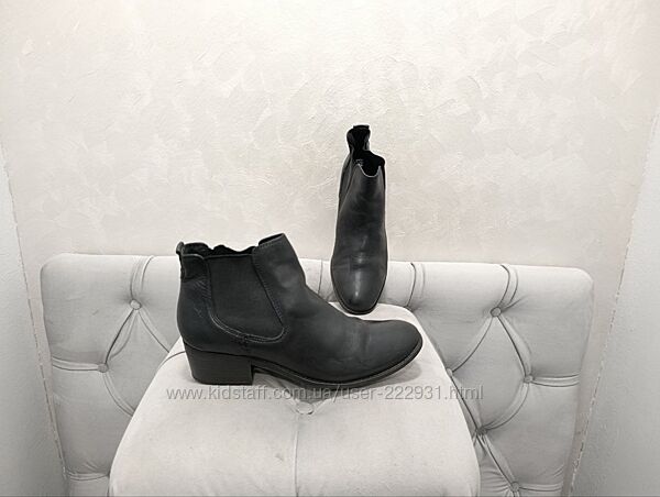 Демісезонні ботинки tamaris розмір 41