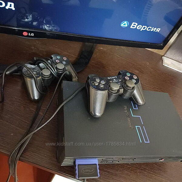 Playstation 2  карта пам&acuteяті  2 джойстики  33 ігри