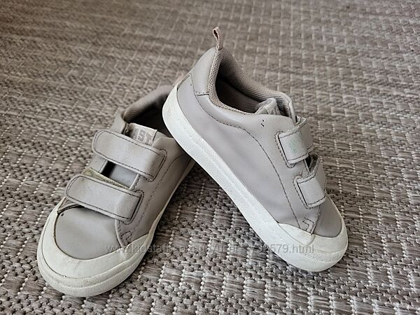 Сірі кросівки дитячі 24, сірі спортивні туфлі для дівчинки, сірі кросівки h