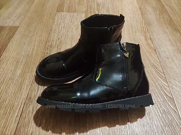 Ботинки лаковые 36 р