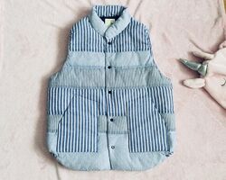 брендова бавовняна жилетка підлітку. під джинс. стильна і модна, тепла. зас