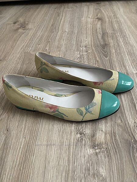 Балетки шкіряні