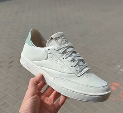Кросівки шкіряні Reebok 