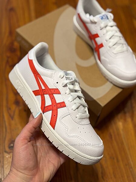 Кросівки asics