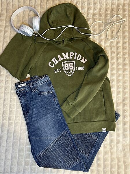 Продам спортивну бобку для хлопчика, стан ідеальний.