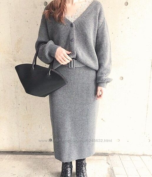 Комплект костюм юбка светр платье миди натуральное италия 