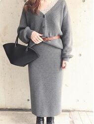 Комплект костюм юбка светр платье миди натуральное италия 