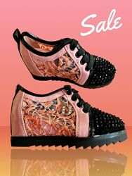 Шикарні кеди кросівки р.24-25 дефект