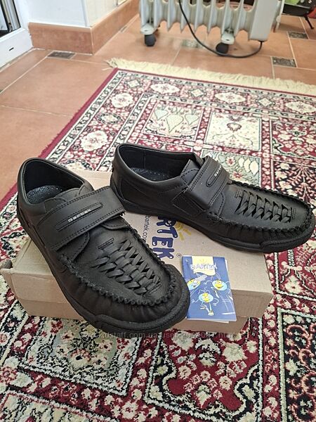 Круті, нові, брендові мокасини Bartek, шкіра, р.38