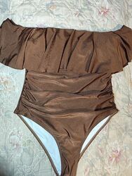 Шикарний стильний суцільний купальник в басейн пляж тренування