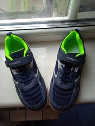 Демісезоні кросівки на хлопчика 38 розміру