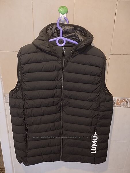 Стильна чоловіча безрукавка 54 -56 розміру 